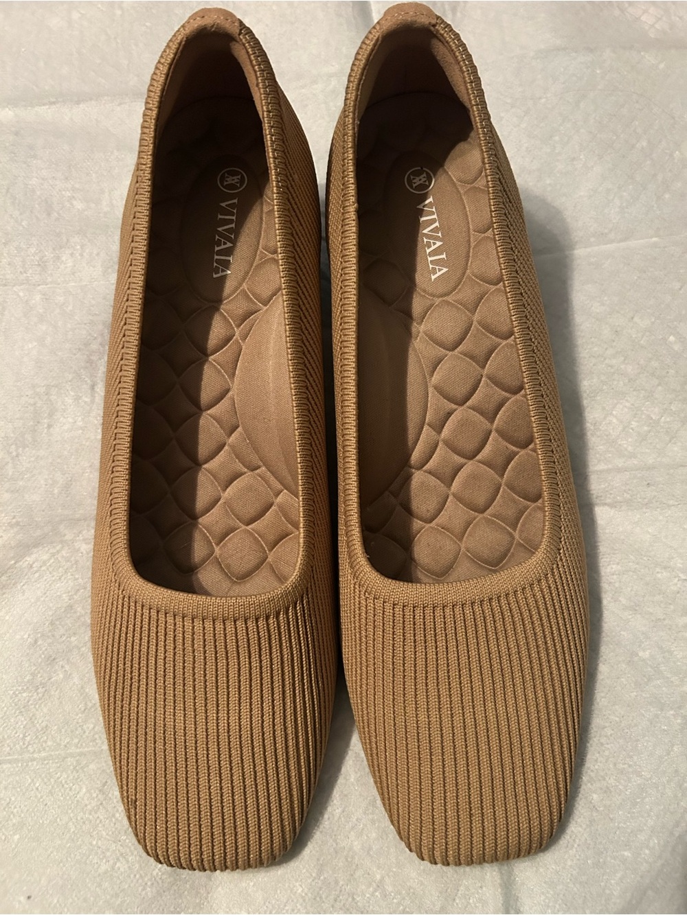 VIVAIA women’s heels in cream.